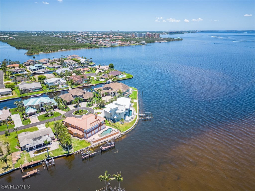 799 Cypress Lake CIR