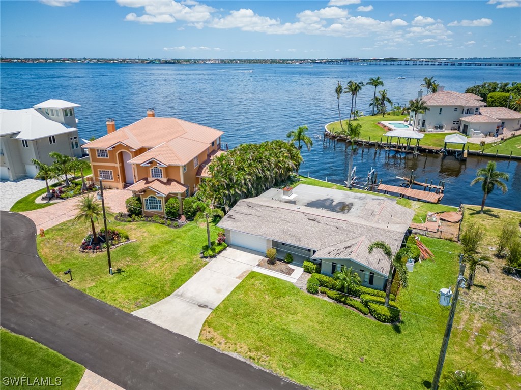 799 Cypress Lake CIR