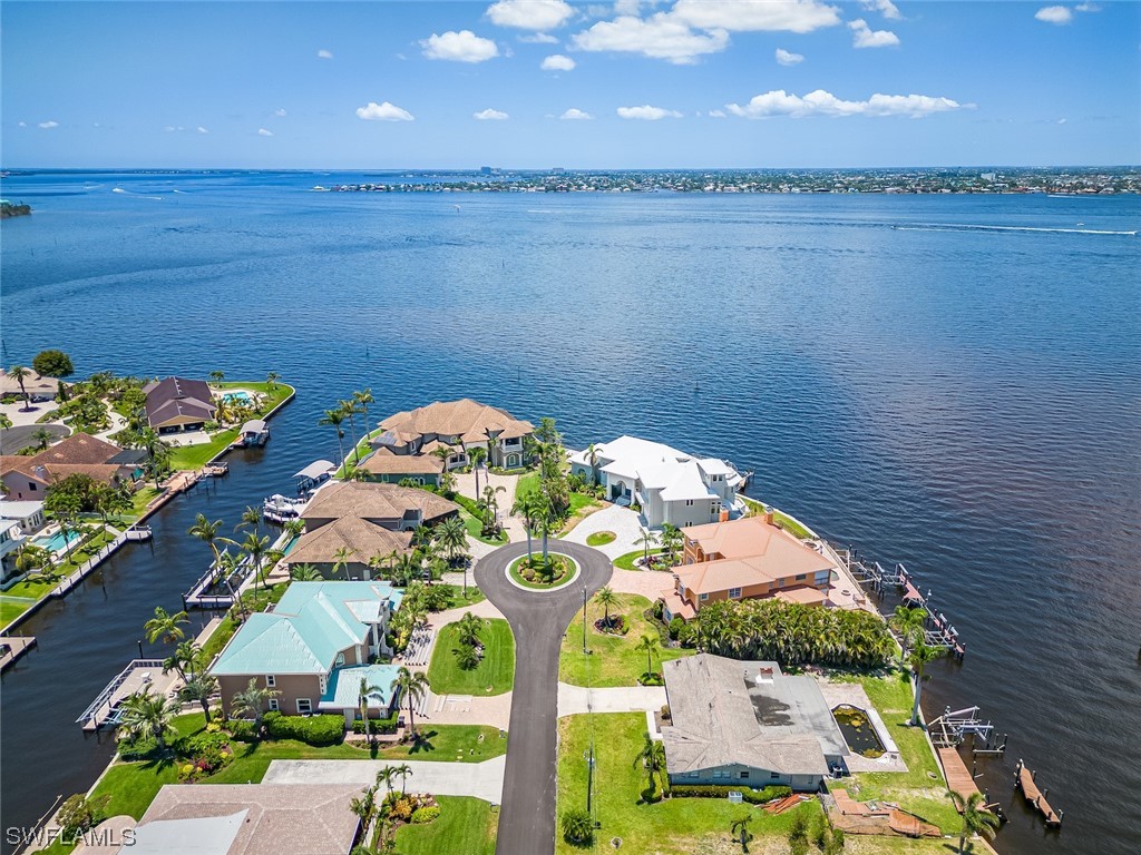 799 Cypress Lake CIR