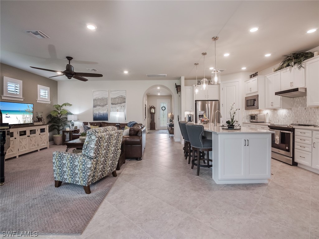 11427 Tiverton TRCE