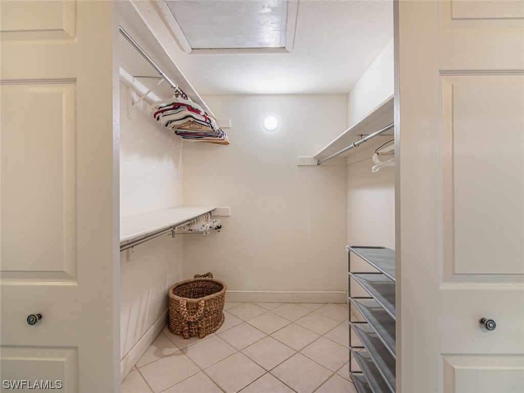 4289 Mariner WAY 409