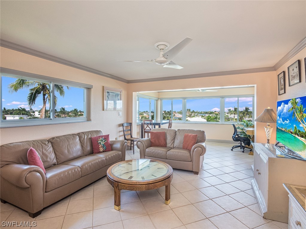 4289 Mariner WAY 409