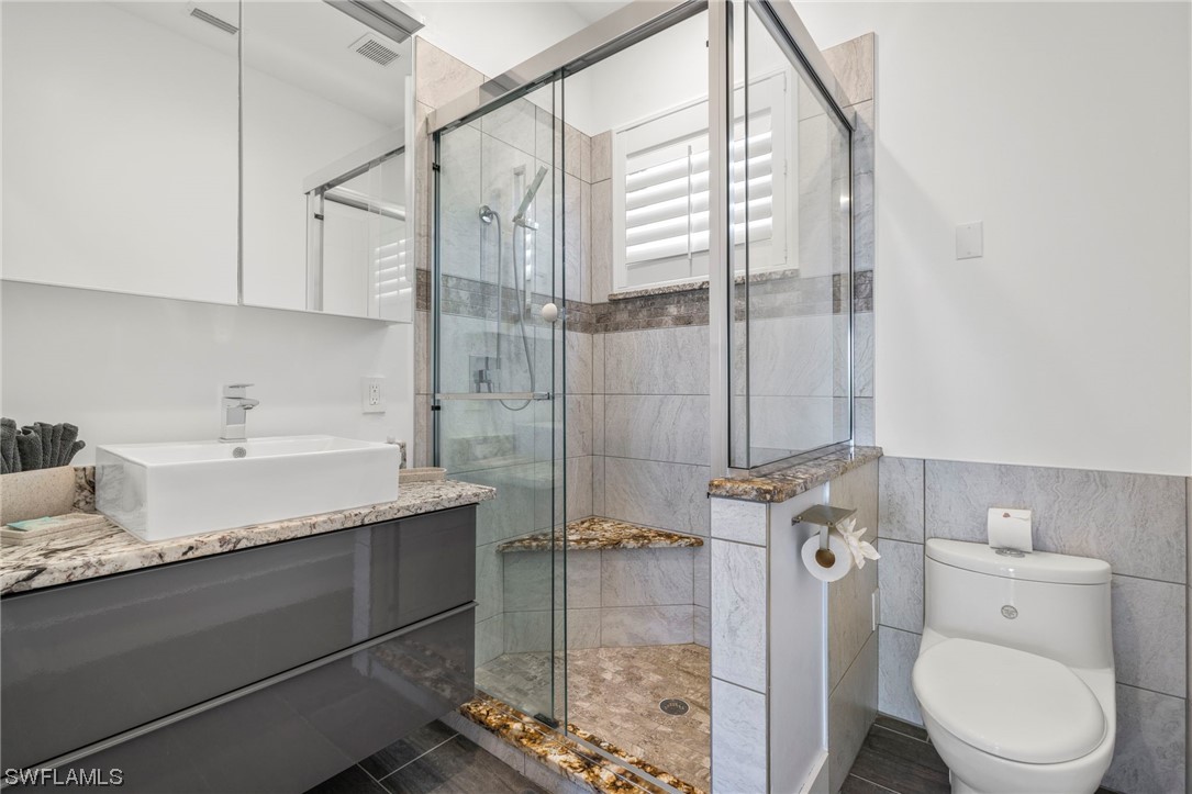 2416 SW 49th TER