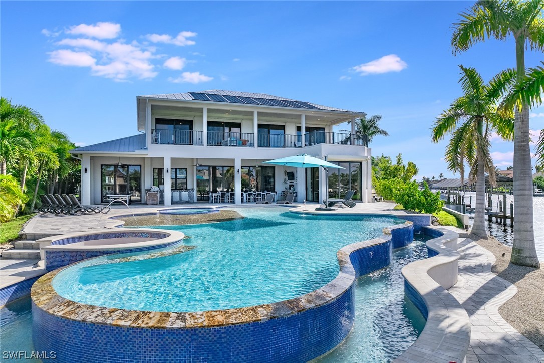 2416 SW 49th TER