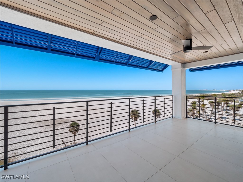 6230 Estero BLVD 202