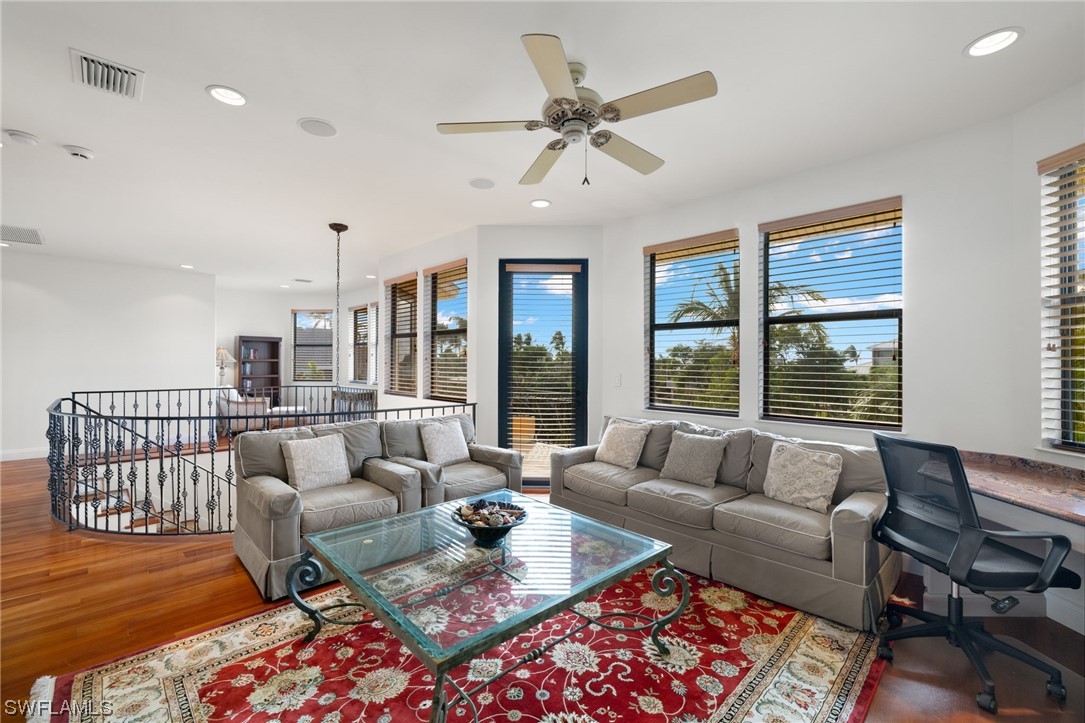 15557 Captiva DR