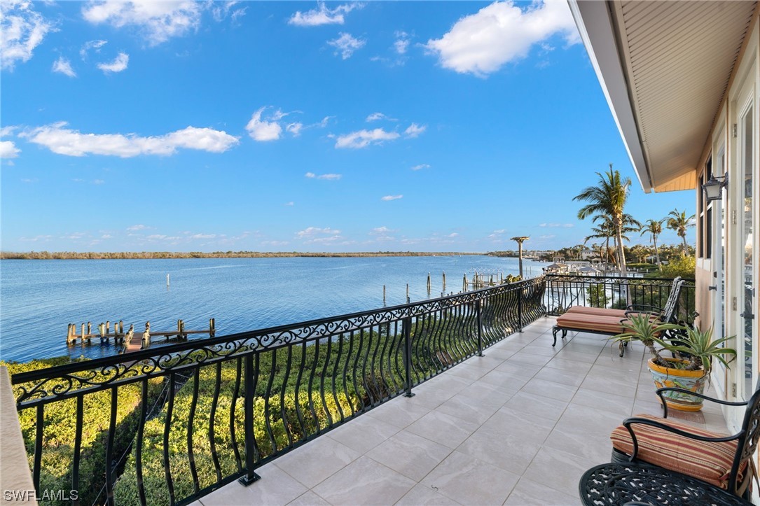 15557 Captiva DR
