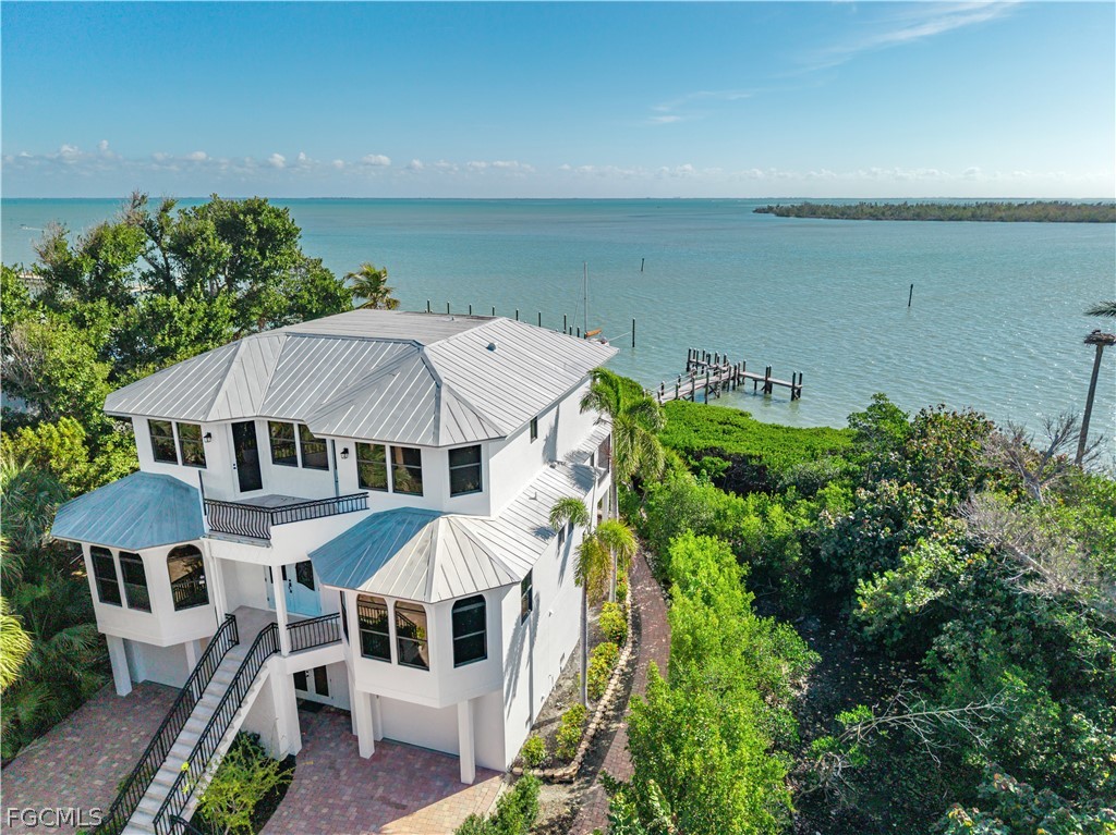 15557 Captiva DR