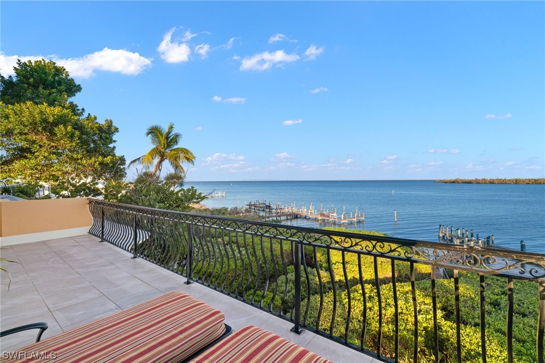 15557 Captiva DR