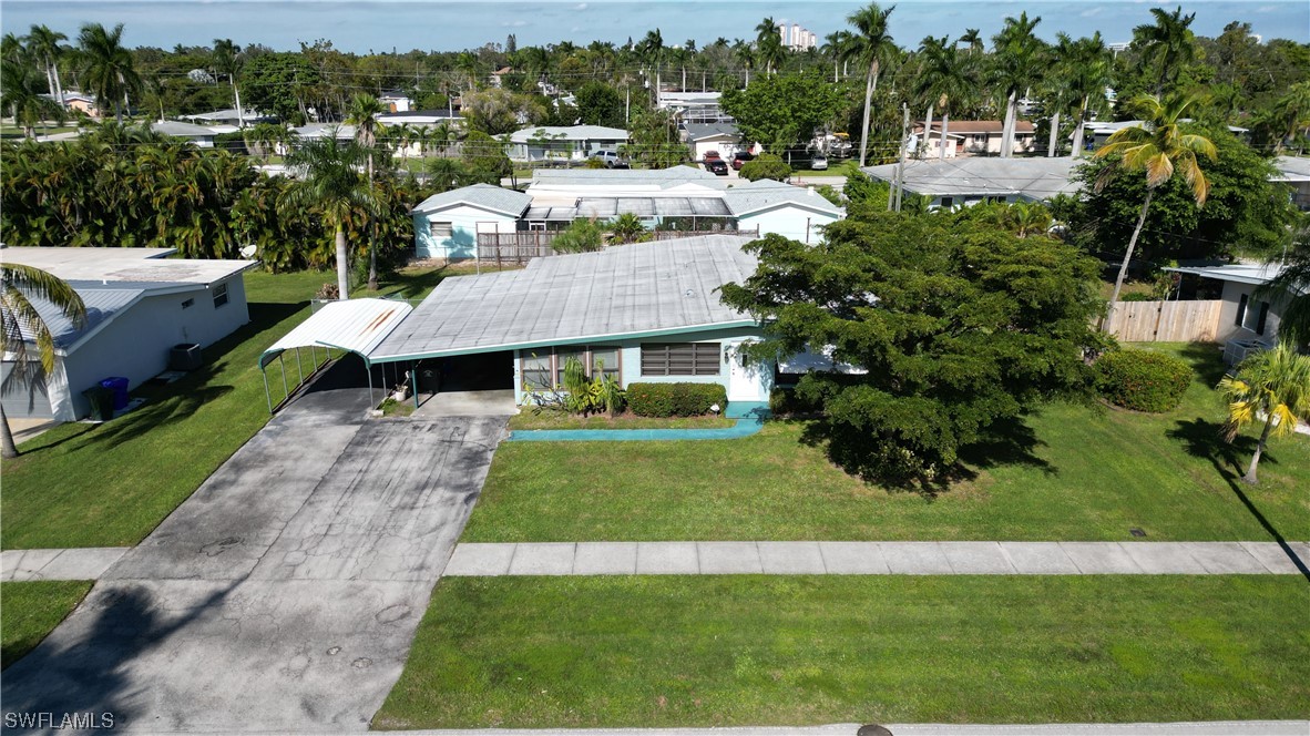1533 Maravilla AVE