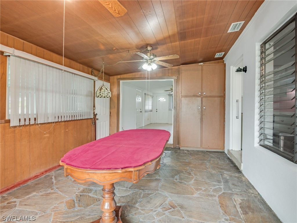1533 Maravilla AVE