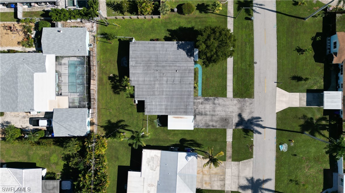 1533 Maravilla AVE