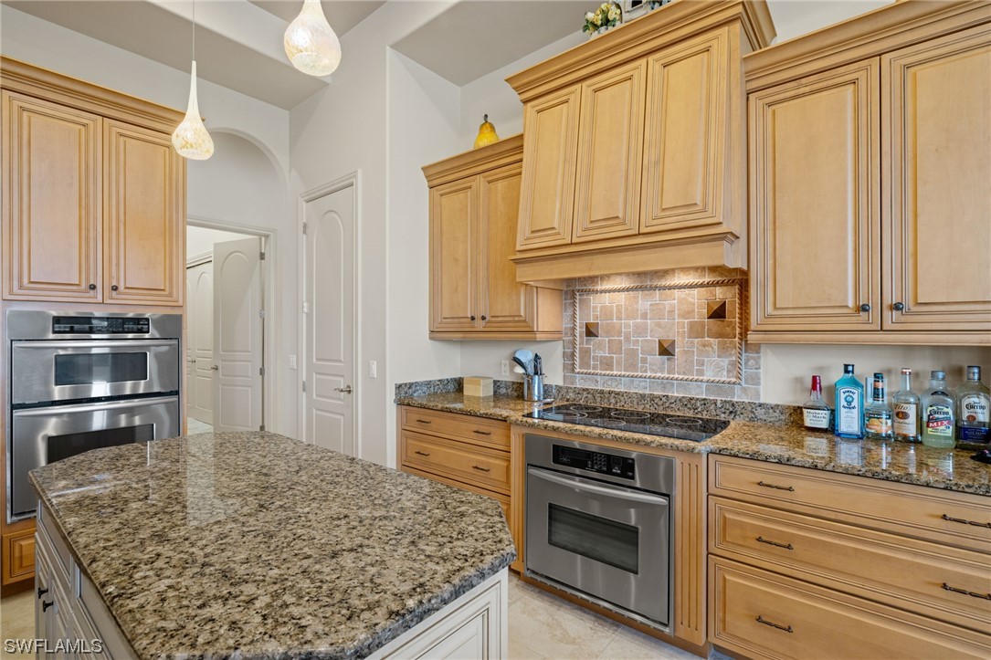 16939 Timberlakes DR