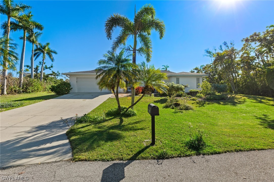 9406 Beverly LN