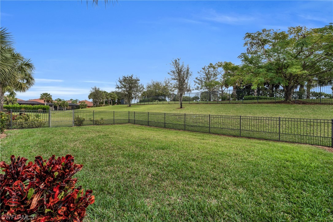12767 Fairington WAY