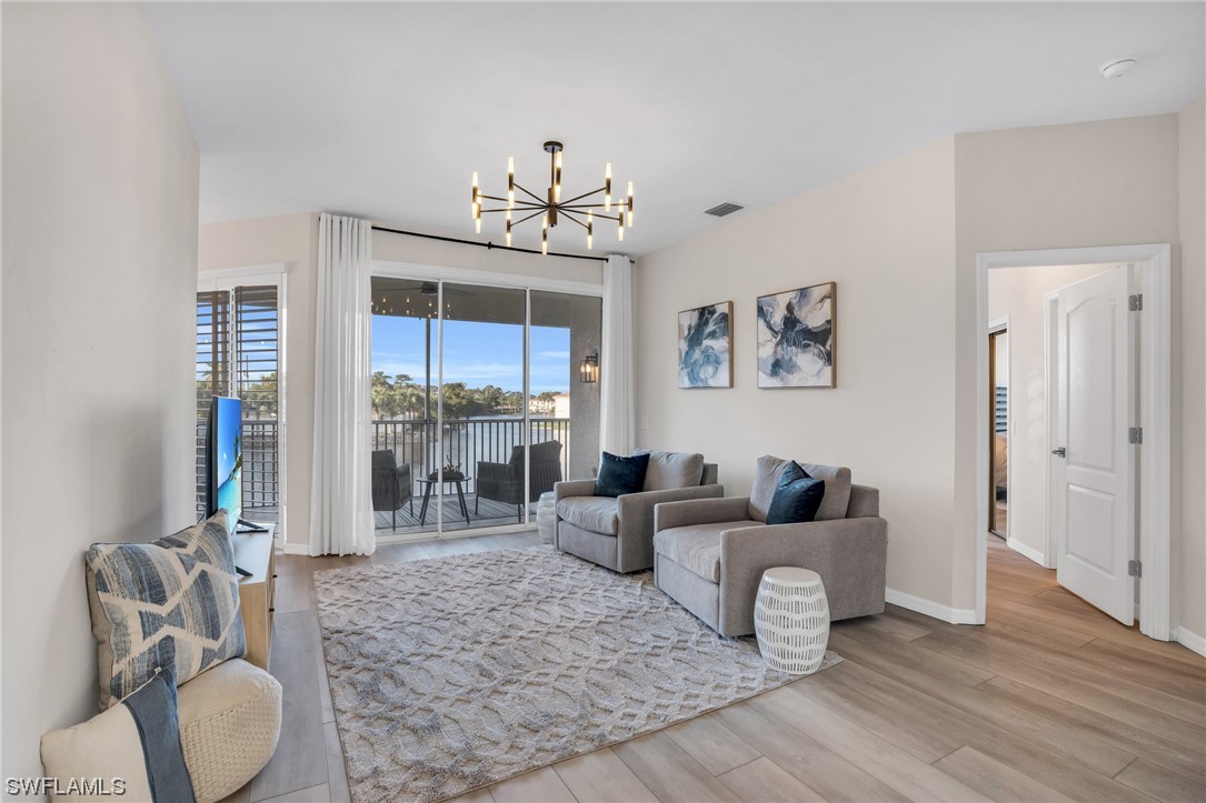 11251 Jacana CT 1904