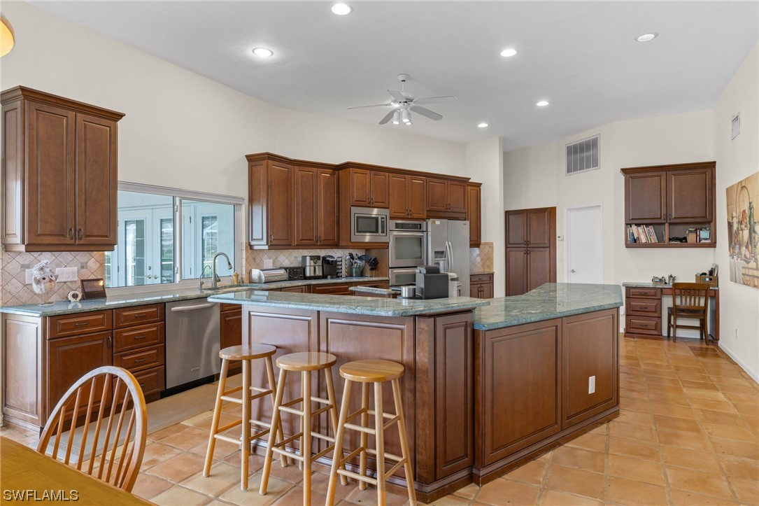 16929 Timberlakes DR