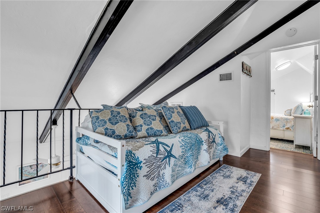 1220 Junonia ST B2