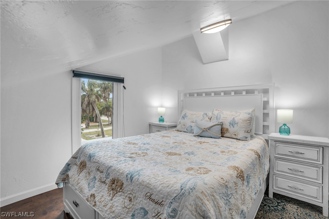 1220 Junonia ST B2
