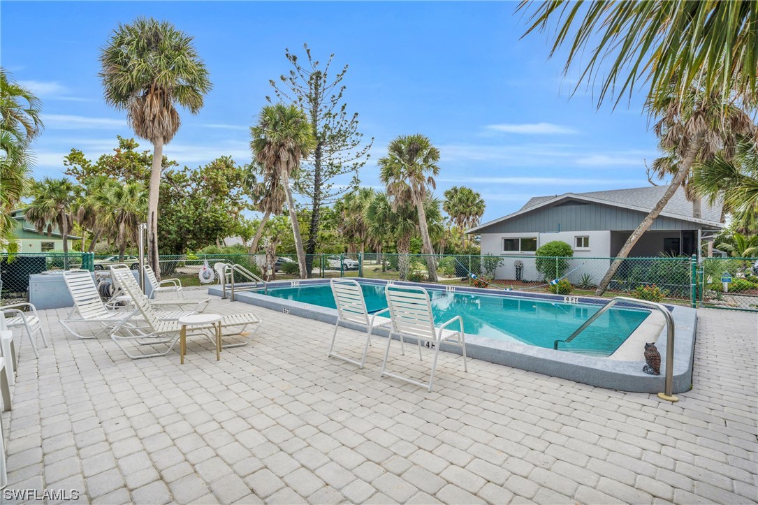 1220 Junonia ST B2