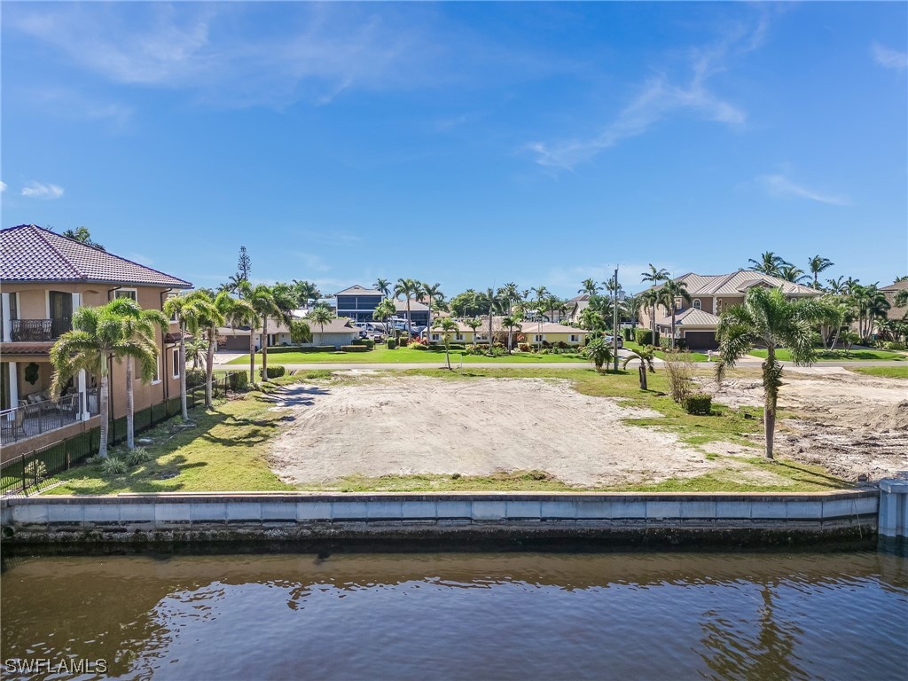 807 Cypress Lake CIR