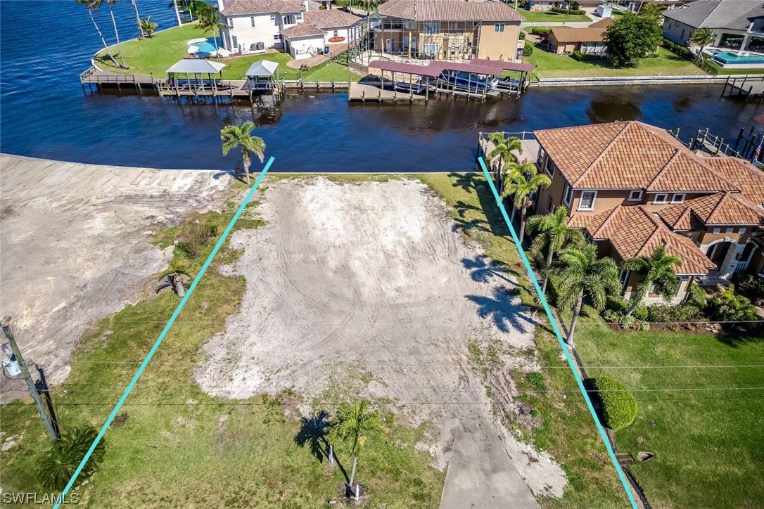 807 Cypress Lake CIR