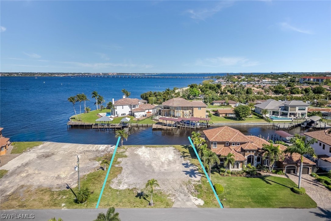 807 Cypress Lake CIR