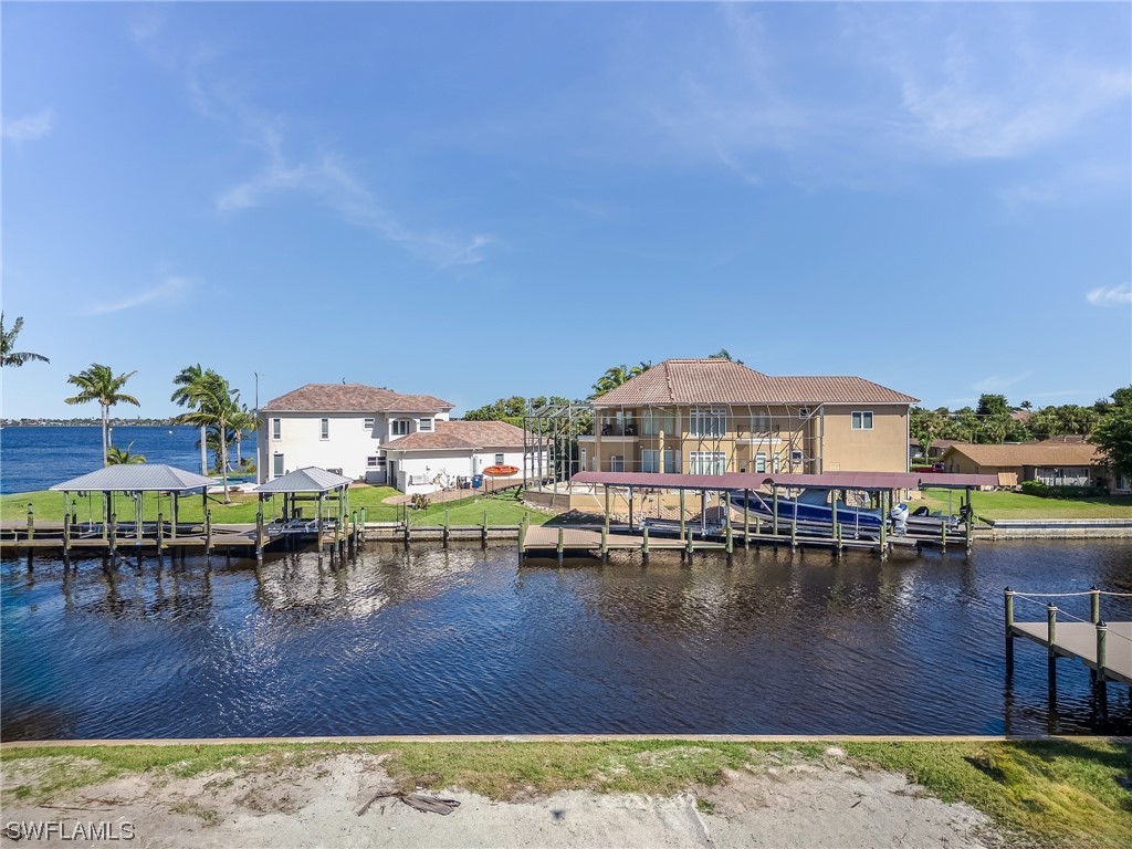 807 Cypress Lake CIR