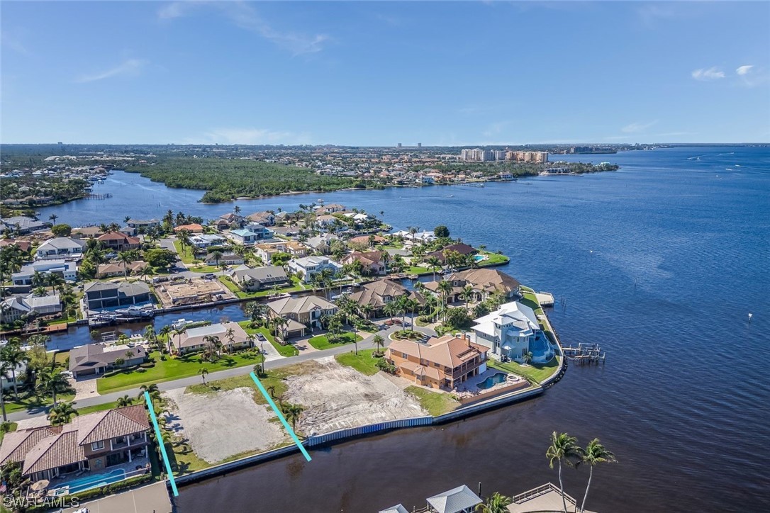 807 Cypress Lake CIR