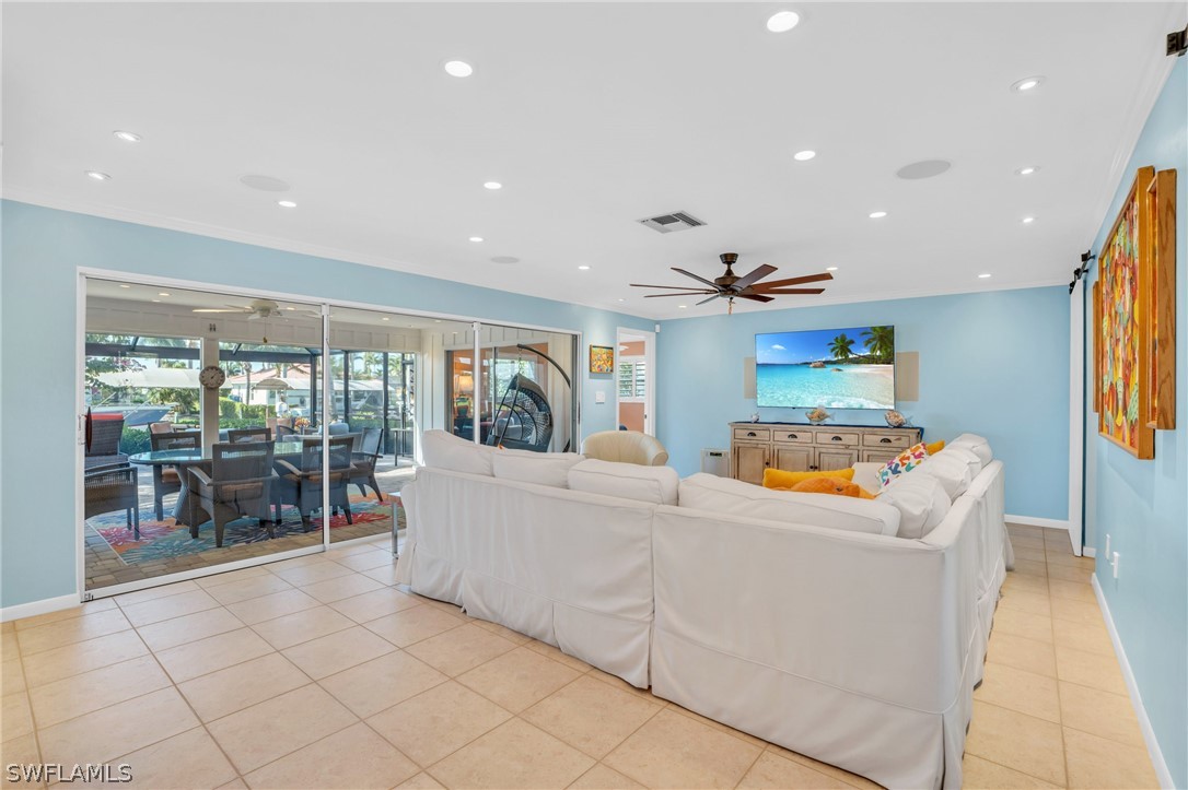 956 Wittman DR