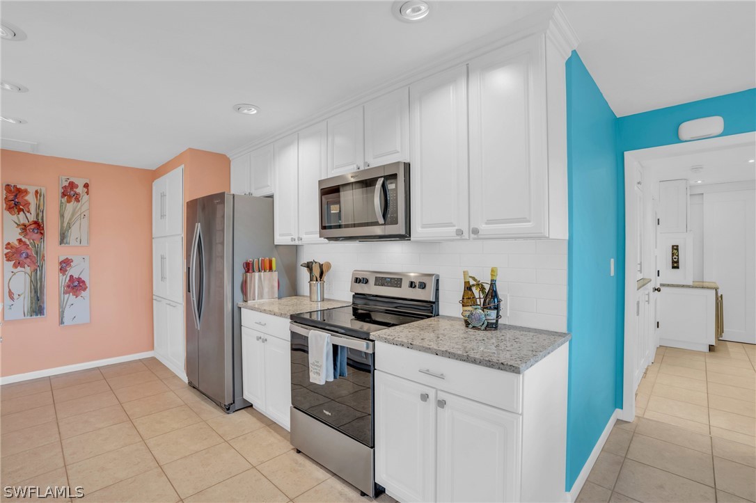 956 Wittman DR