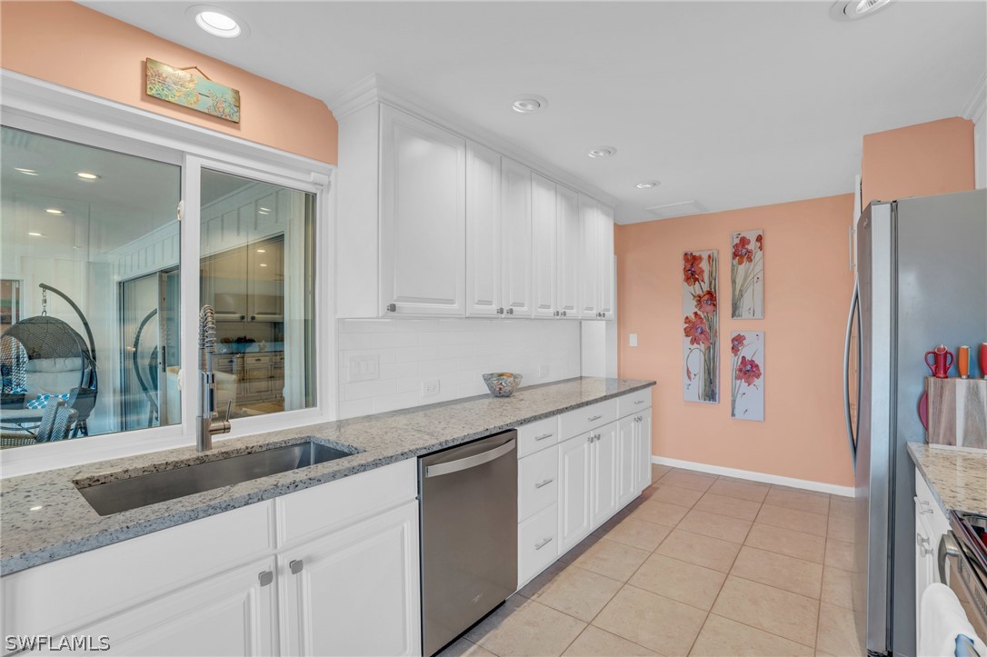 956 Wittman DR