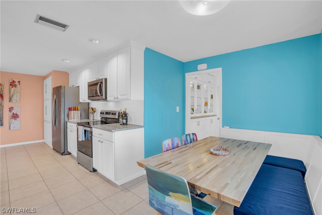 956 Wittman DR
