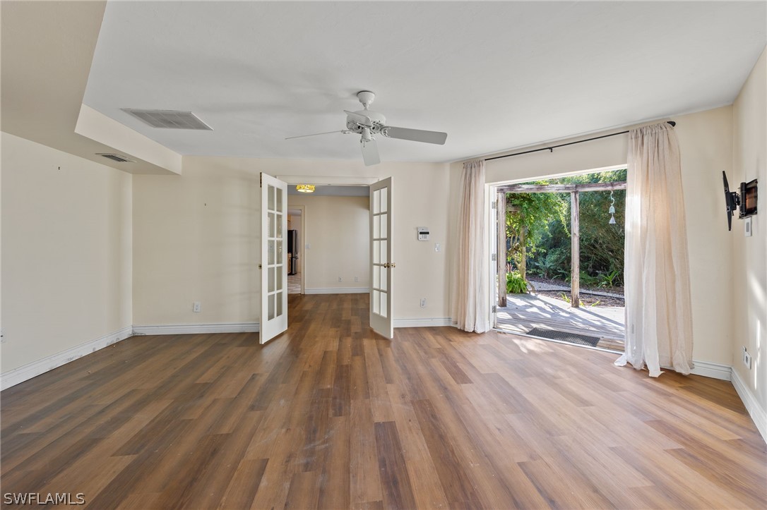 1326 Cordova AVE