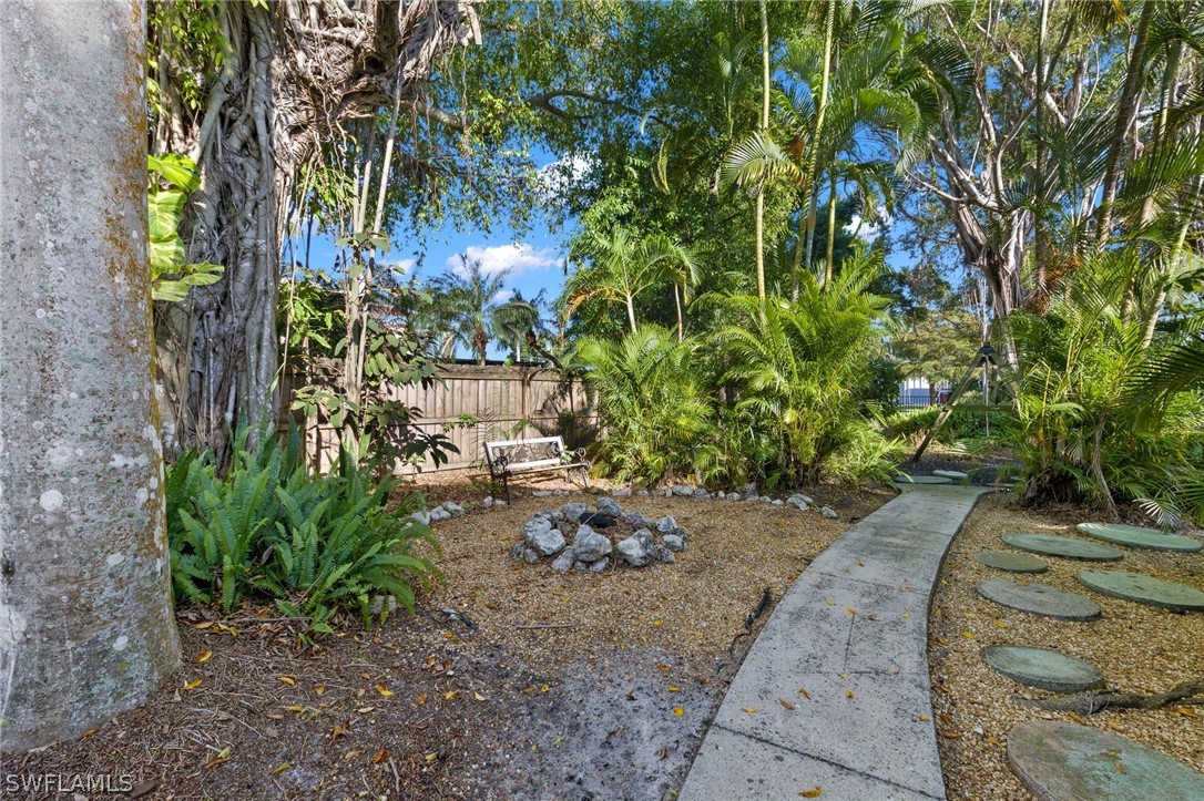 1326 Cordova AVE