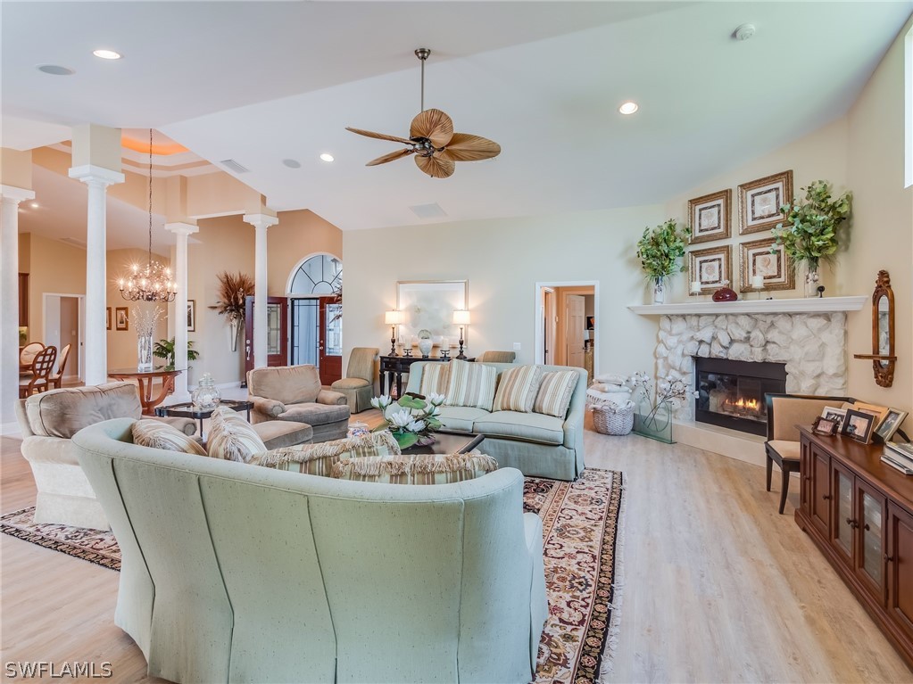 16998 Timberlakes DR