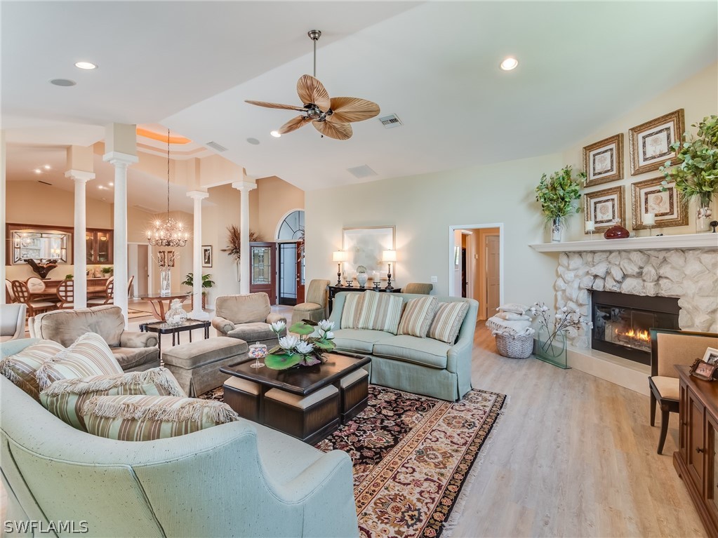 16998 Timberlakes DR