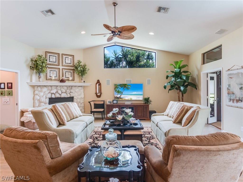 16998 Timberlakes DR