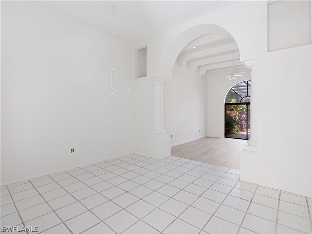 1437 Larkspur DR