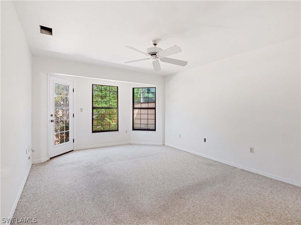 1437 Larkspur DR