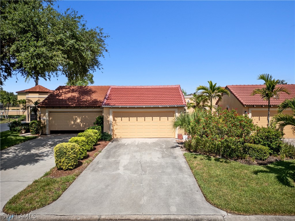 1437 Larkspur DR