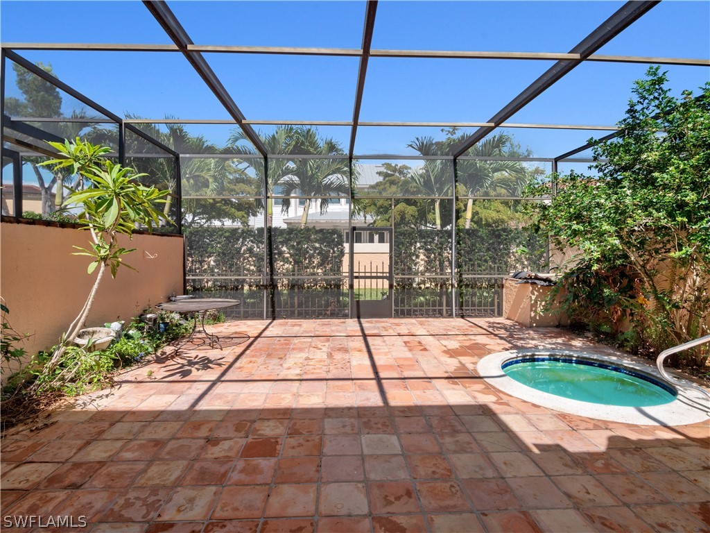 1437 Larkspur DR