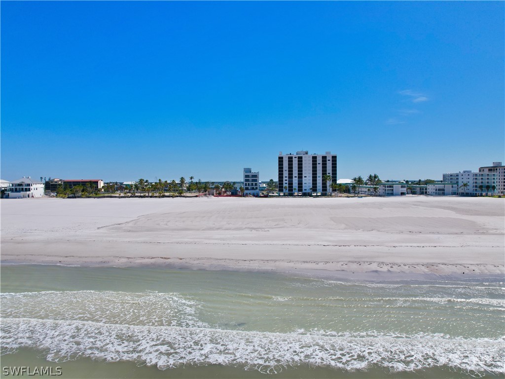 6230 Estero BLVD 302
