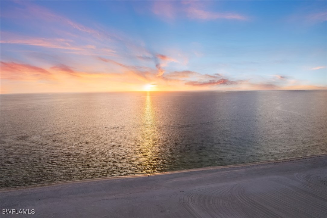 6230 Estero BLVD 301