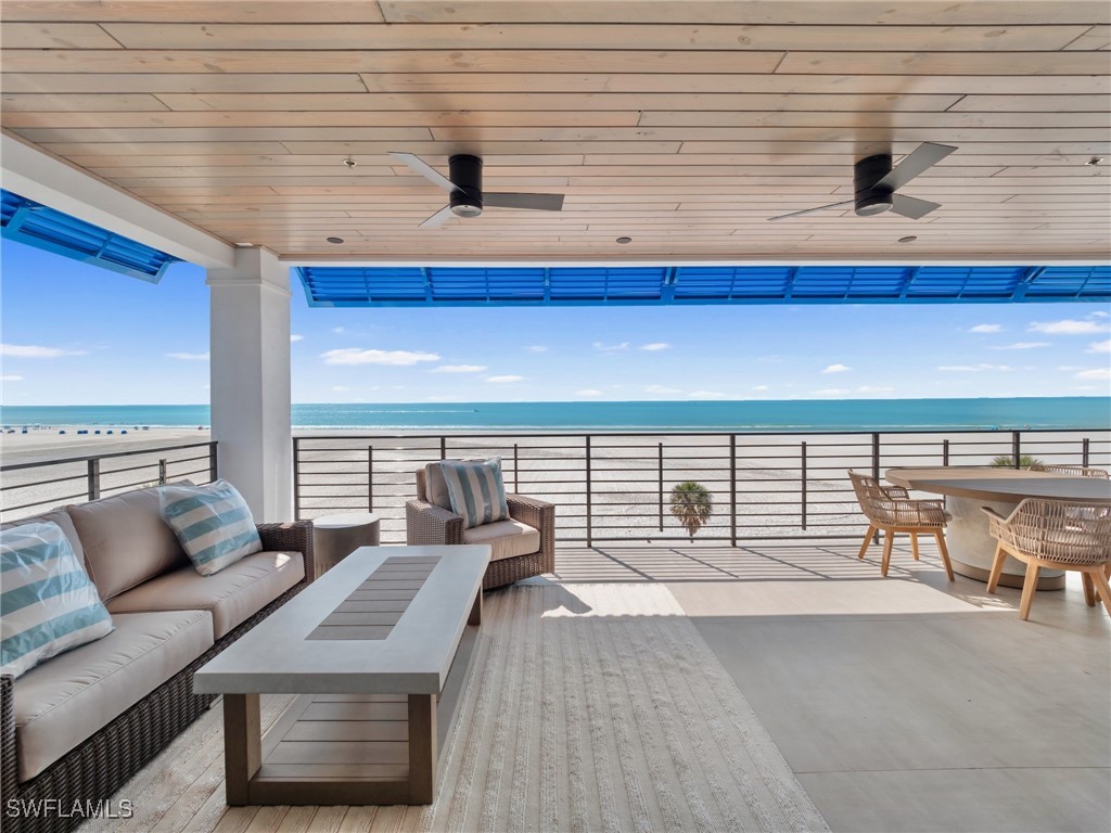 6230 Estero BLVD 301