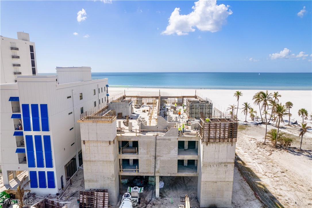 6230 Estero BLVD 401