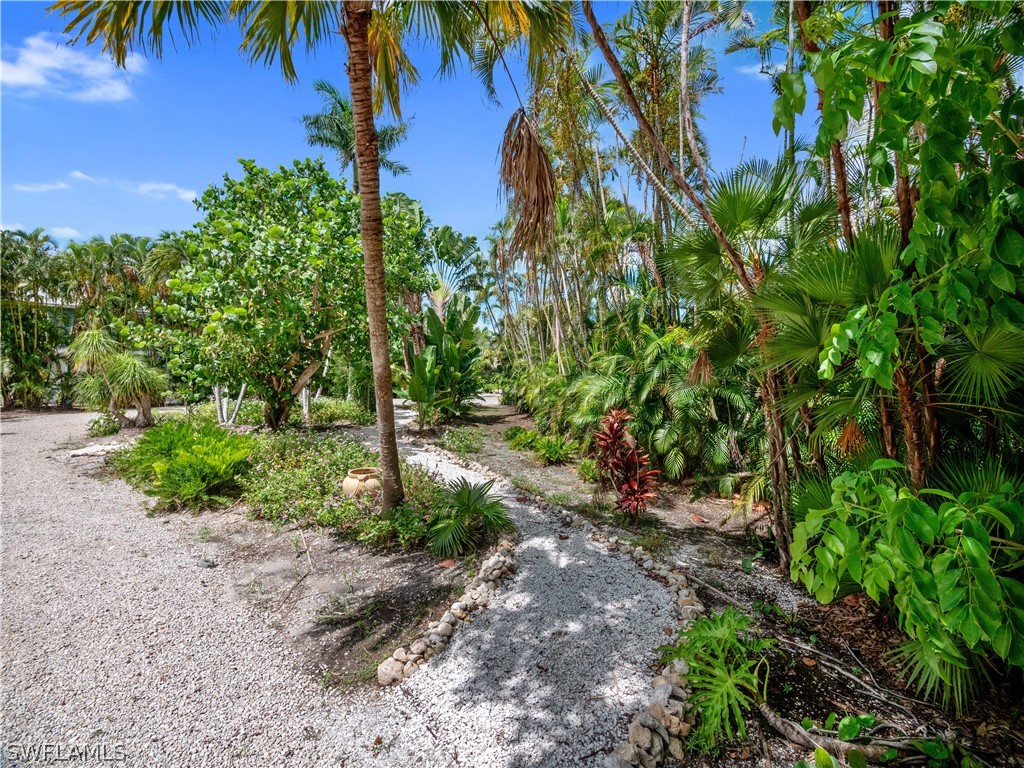 9439 Cotten CT