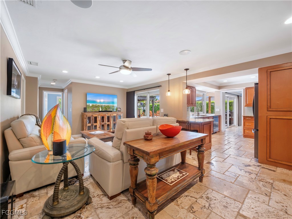 980 Bal Isle DR