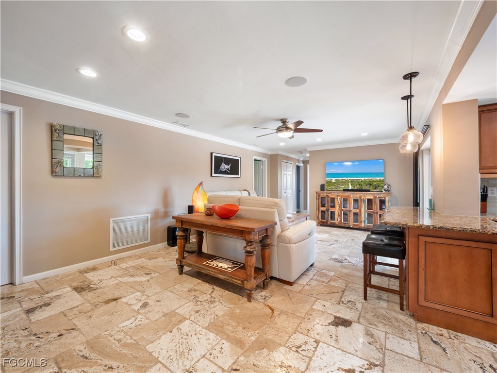 980 Bal Isle DR