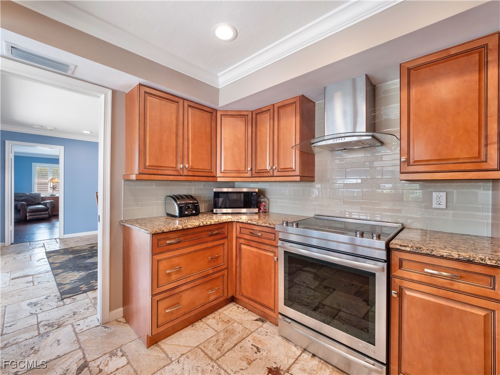 980 Bal Isle DR